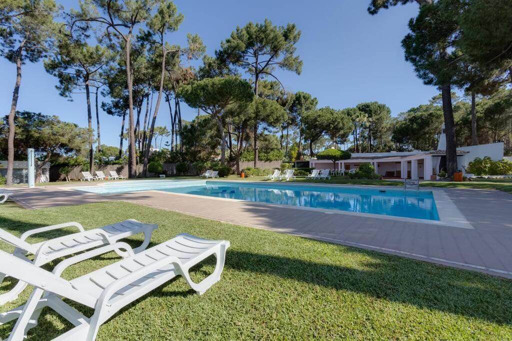 Planalto - Cosy House For 4 In A Private Condo With Pool At Vilamoura Куартейра Екстериор снимка